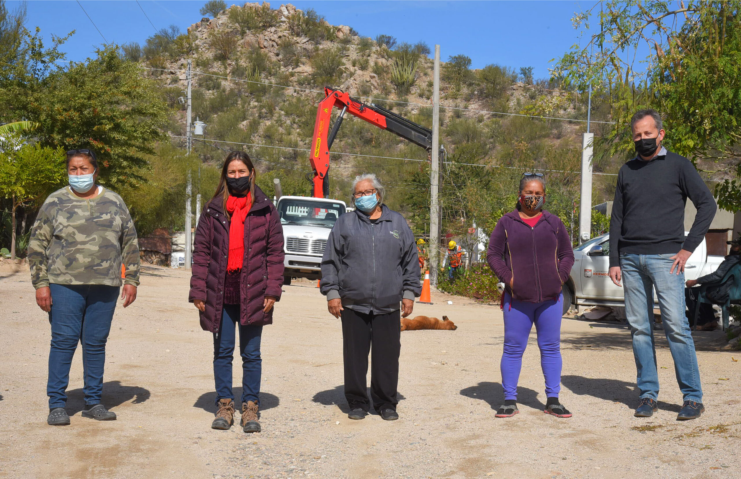 Lleva Celida López alumbrado público a la colonia Altares etapa 4