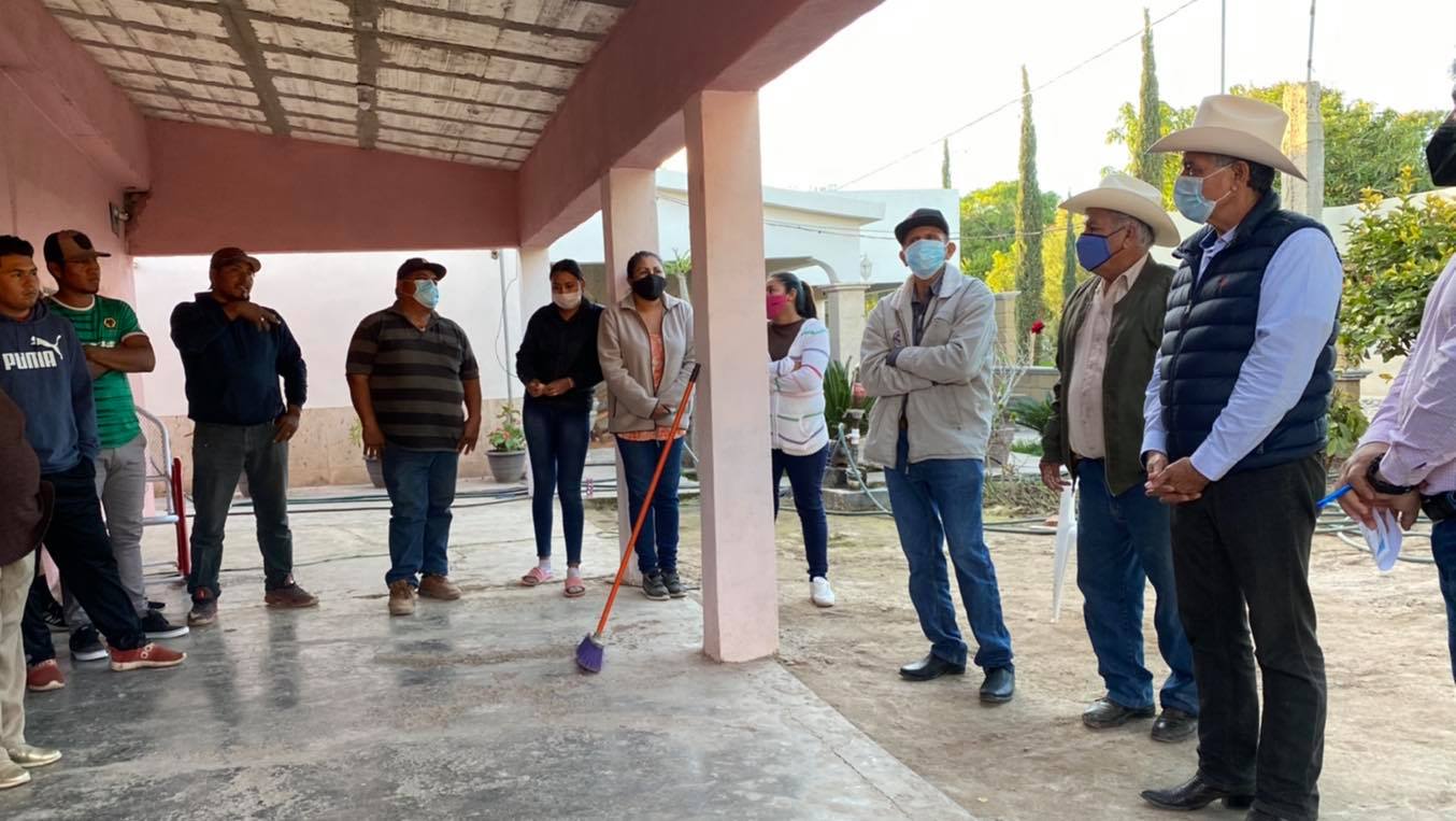 Presidente Ramón Díaz visita y anuncia obra de revestimiento de calles en el Tabaré