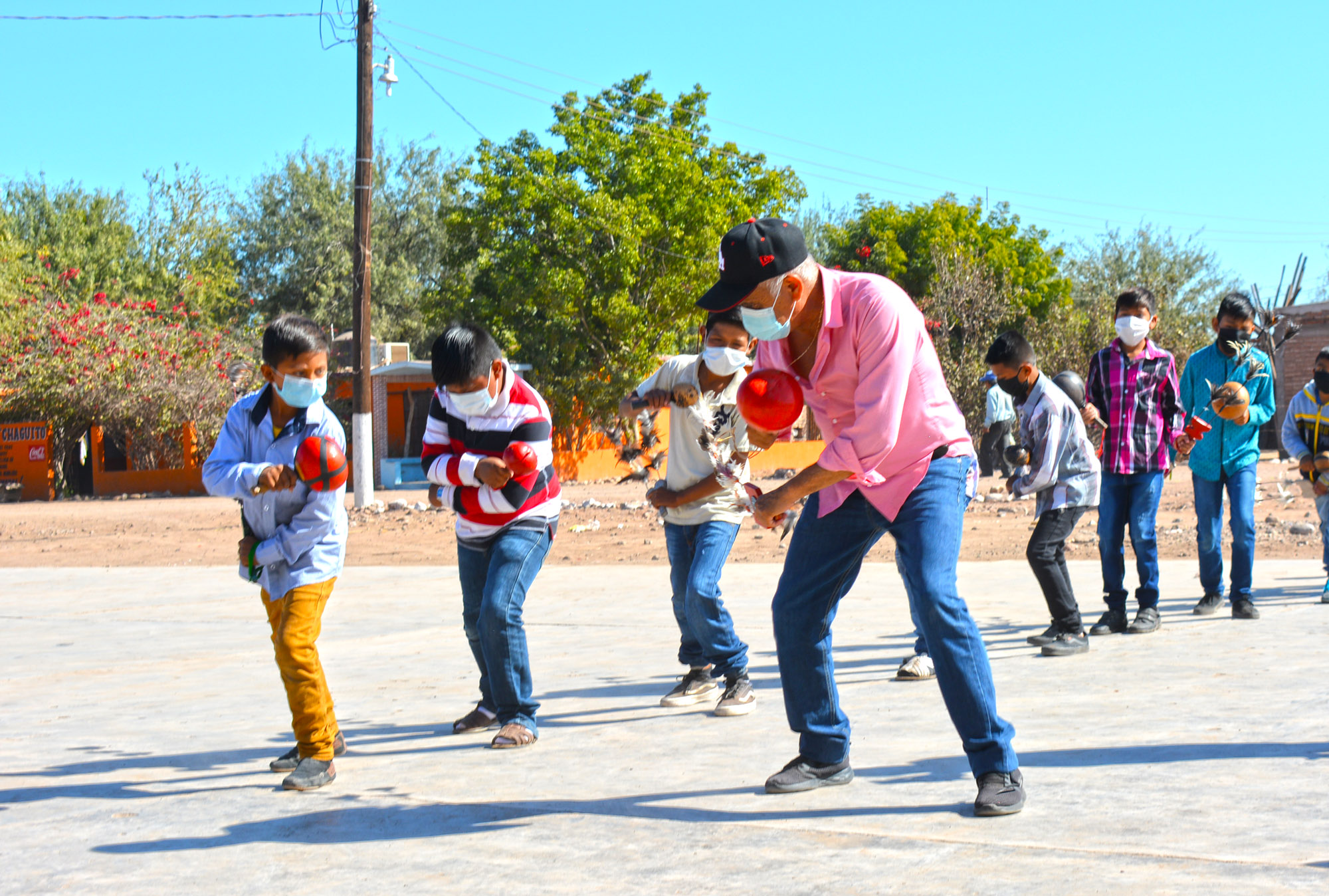 Ayuntamiento imparte talleres de danza de matachín en comunidades indígenas
