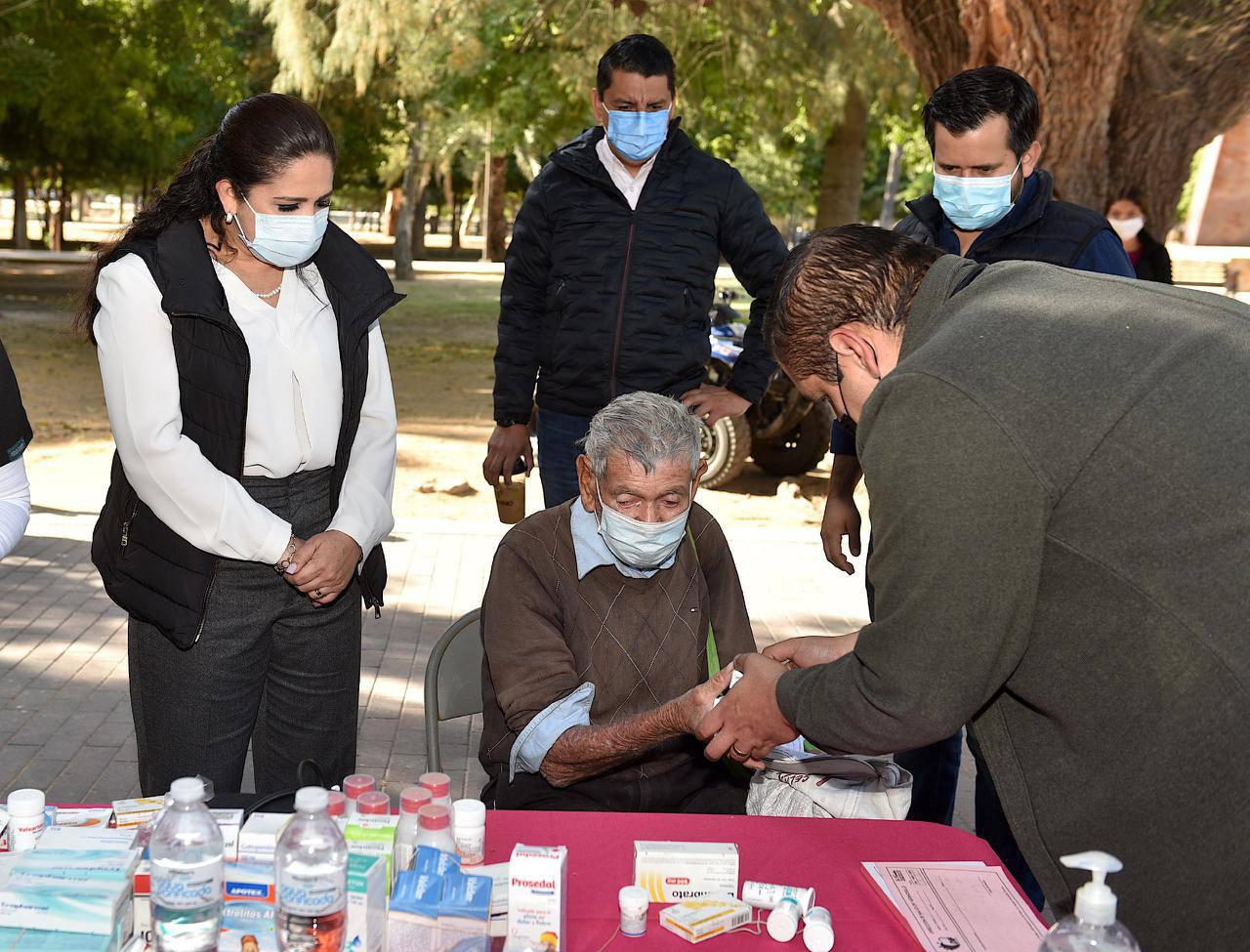 Supervisa Celida López jornada de atención a personas en situación de calle