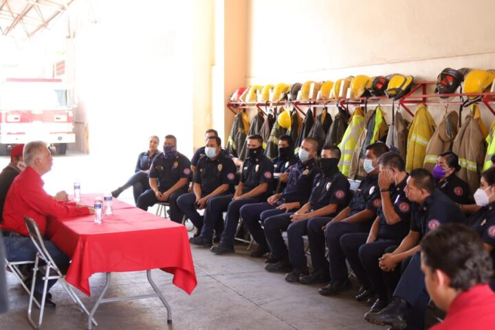 SE COMPROMETE EL CUATE RUIZ A DIGNIFICAR A BOMBEROS DE NAVOJOA