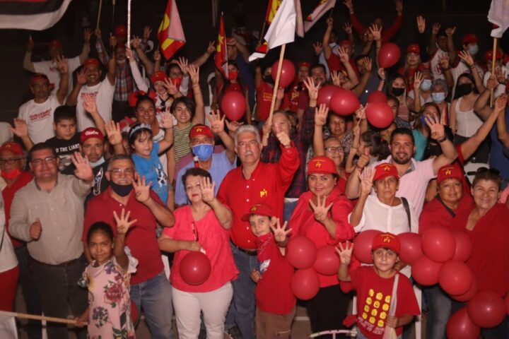 CIUDADANOS EXIGEN QUE GUILLERMO «EL CUATE» RUÍZ SEA PRESIDENTE MUNICIPAL