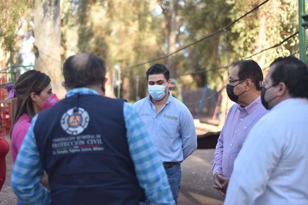 SUPERVISA ALCALDE REAPERURA SEGURA DEL PARQUE INFANTIL OSTIMURI