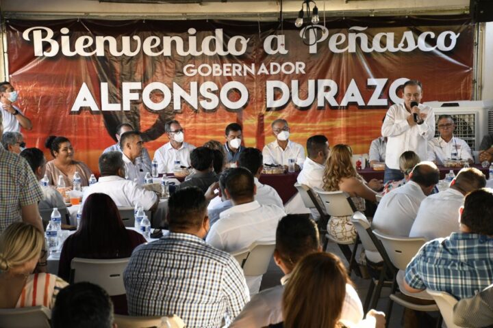 Alfonso Durazo realiza gira de agradecimiento por el noroeste del estado.