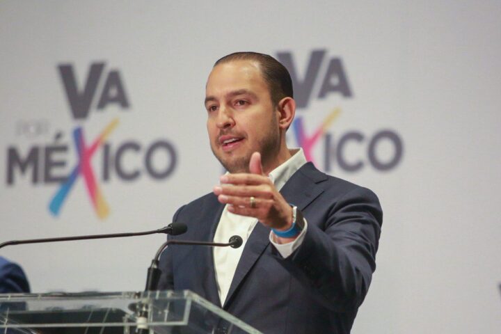 Marko Cortés, líder nacional del PAN, da positivo a COVID-19
