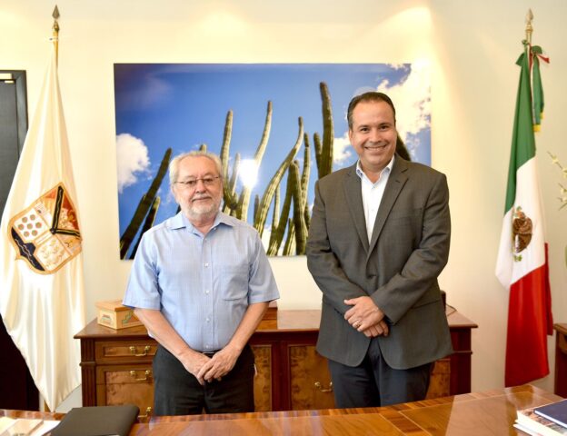Se reúne Presidente Municipal Fermín González con Alcalde Electo Antonio Astiazarán