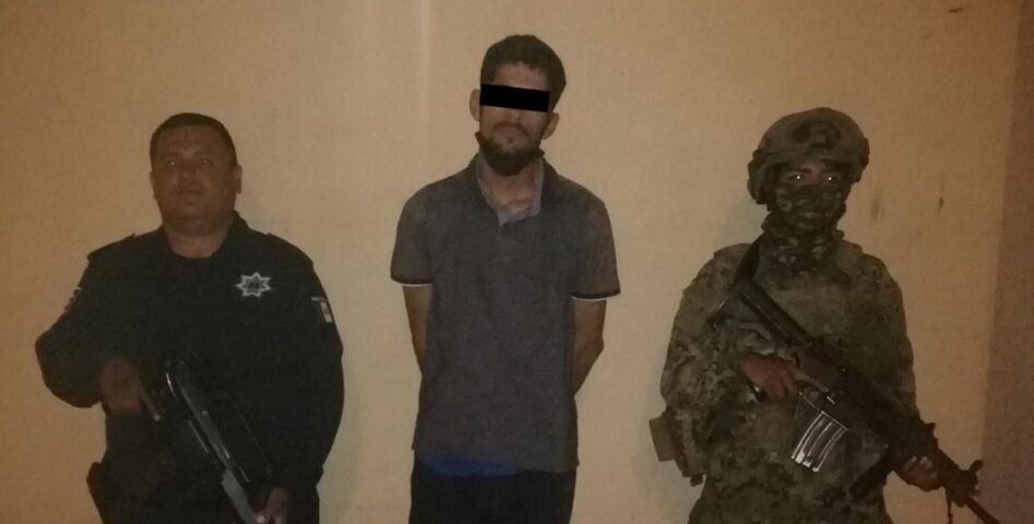 DETIENE LA POLICÍA MUNICIPAL A PRESUNTO LADRÓN DE TIENDA DEPARTAMENTAL