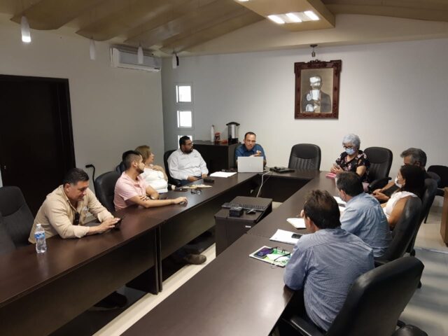 Dan seguimiento comisiones encargadas de entrega recepción en el municipio.