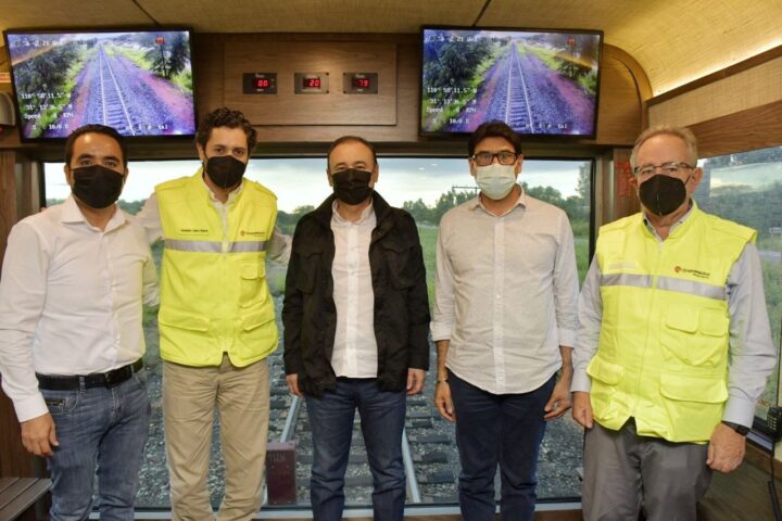 Alfonso Durazo y directivos de Ferromex analizan proyecto para sacar las vías del tren en Nogales.
