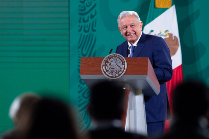 PRESIDENTE RECONOCE ESFUERZO CONJUNTO DE COMUNIDAD PARA UN REGRESO SEGURO Y VOLUNTARIO A CLASES PRESENCIALES