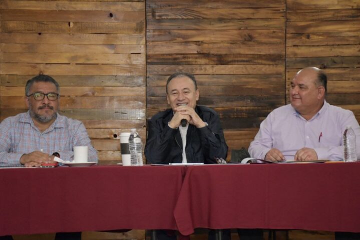Alfonso Durazo presenta proyecto para renovar la antigua Aduana de SLRC.