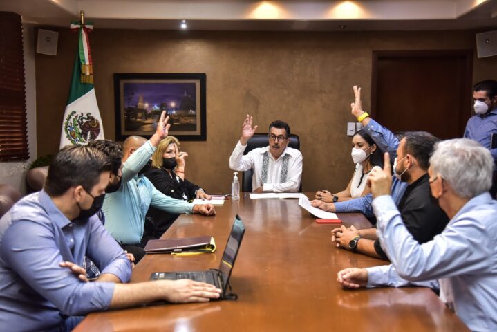 TOMA PROTESTA LAMARQUE CANO A NUEVOS TITULARES DE LA PROMOTORA INMOBILIARIA DE CAJEME Y EDUCACIÓN MUNICIPAL
