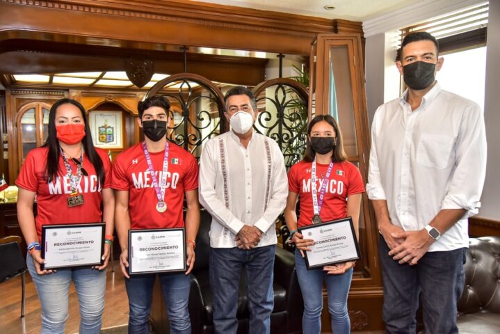 RECONOCE ALCALDE A MEDALLISTAS MUNDIALES DE CAJEME