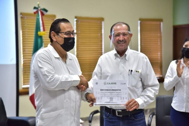 RINDEN HOMENAJE A SOBREVIVIENTES DEL MOVIMIENTO ARMADO SOCIALISTA DEL VALLE DEL YAQUI
