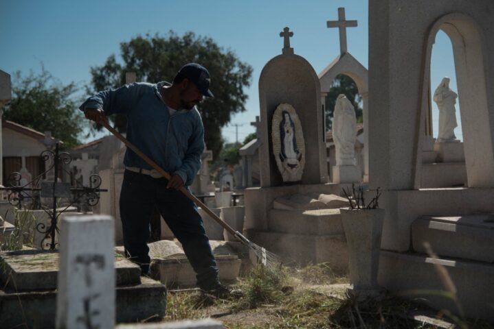 INTENSIFICA AYUNTAMIENTO ACCIONES DE LIMPIEZA EN LOS PANTEONES MUNICIPALES