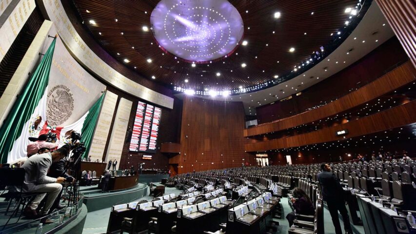 Diputados apueban la inscripción al RFC de todos los mayores de edad, en Miscelánea Fiscal 2022