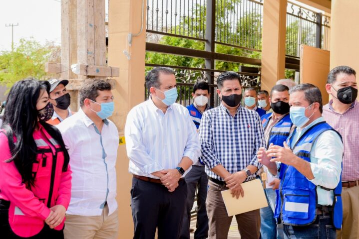 Revisa Toño Astiazarán avance de obra concertada en centro religioso