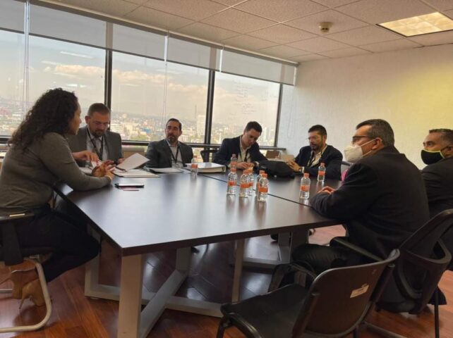 Gestiona Alcalde “Mayito” Martínez obras de impacto social para Navojoa ante dependencias federales.