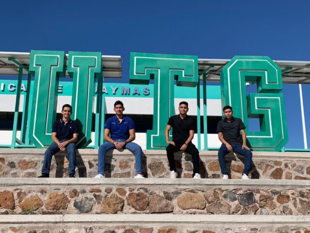Gana equipo UTG Dolphins concurso estatal Hackatón en Línea 2021