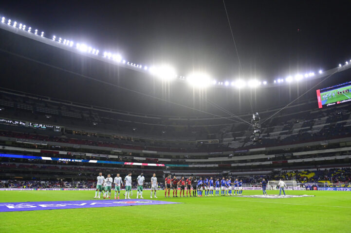 Más de 100 personas fueron desalojadas del Estadio Azteca por Grito Discriminatorio