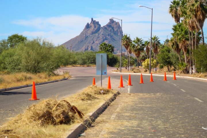 Realiza trabajos de limpieza personal de Infraestructura Urbana