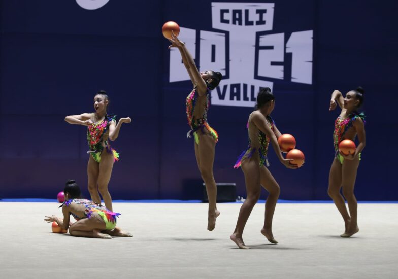Gimnasia rítmica despide Cali-Valle 2021 con oro, plata y bronce