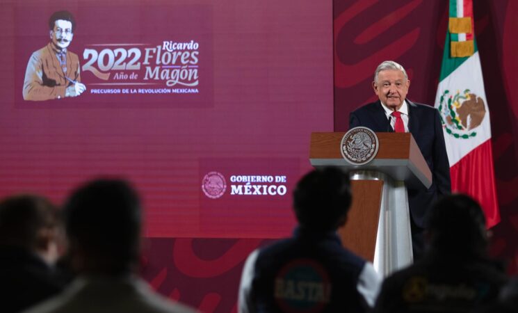 AMLO advierte que incrementarán casos de COVID por la nueva variante ómicron