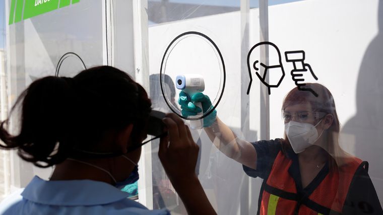 México reporta cifra récord de 49 mil 343 casos de covid en un día