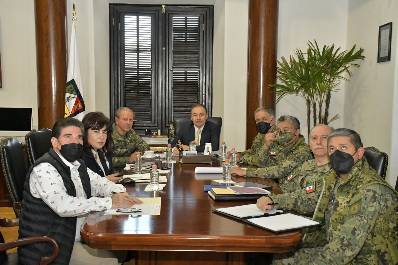 Gobernador Durazo y secretario de Marina atienden agenda prioritaria en municipios de Sonora