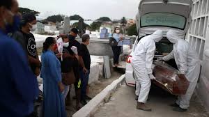 México registra 532 muertes en 24 horas, récord durante la actual ola de covid