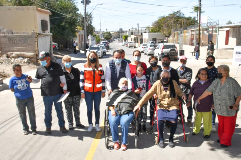Entrega Toño Astiazarán a los ciudadanos la avenida Gastón Madrid con nuevo pavimento