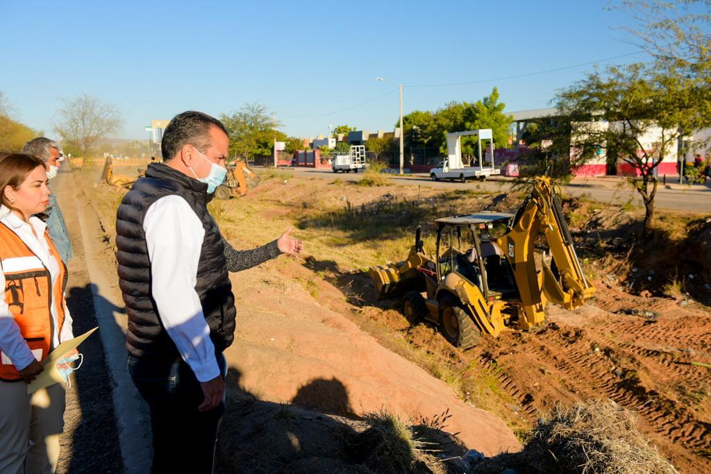 Lleva Toño Astiazarán Miércoles Ciudano a colonia La Cholla