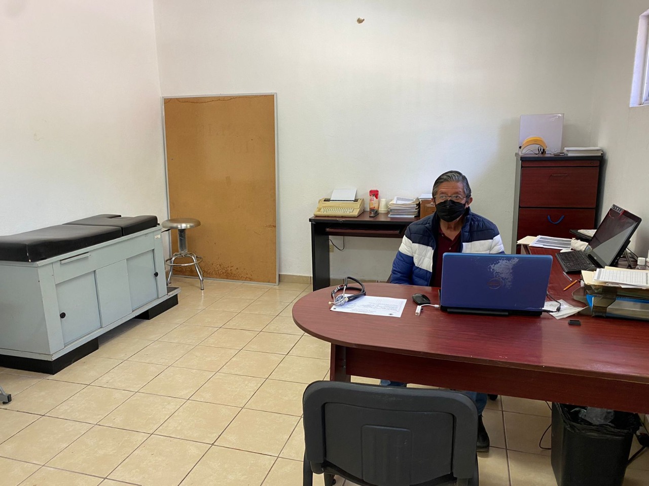 Acercan servicios médicos a sector La Popular
