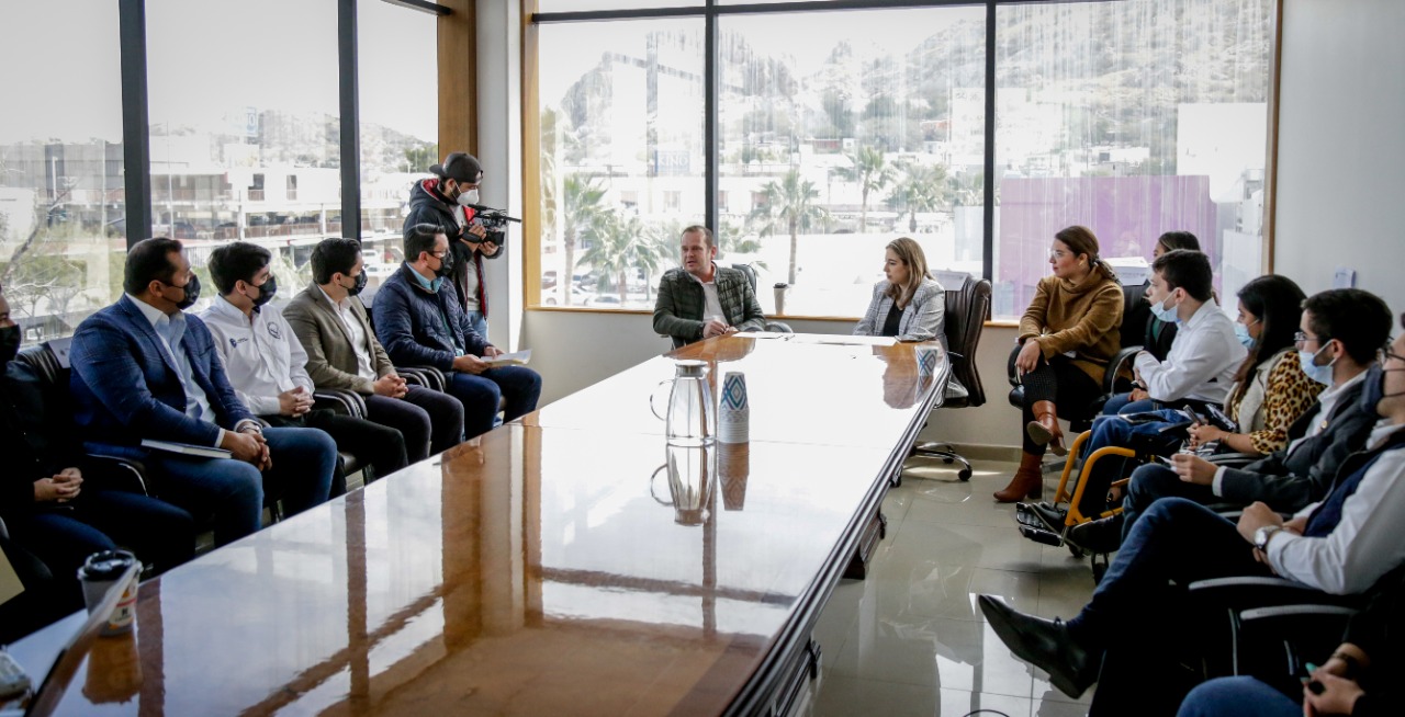IMPRESCINDIBLE DAR PARTICIPACIÓN A JÓVENES EN LA CULTURA CÍVICA Y DEMOCRÁTICA: KARINA ZÁRATE