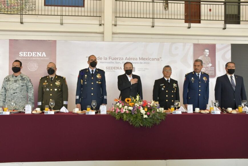 Celebra gobernador Alfonso Durazo el 107 aniversario de la Fuerza Aérea Mexicana