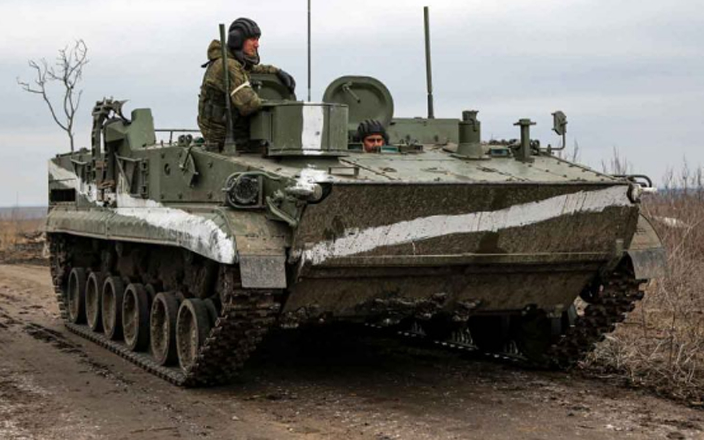 Kiev pasa noche tranquila; Rusia aumenta tensiones
