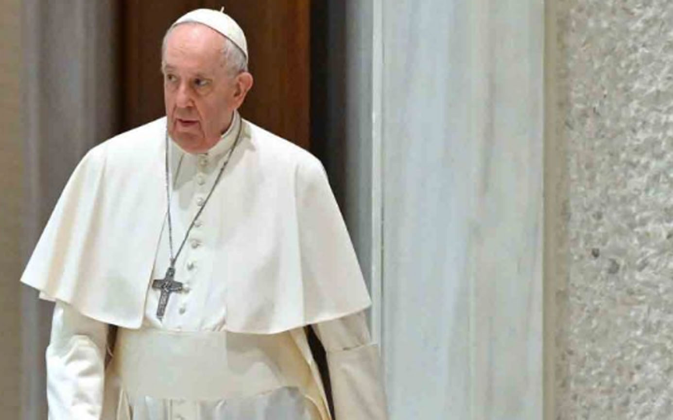 Saliéndose del protocolo, papa Francisco acude a embajada rusa por caso Ucrania