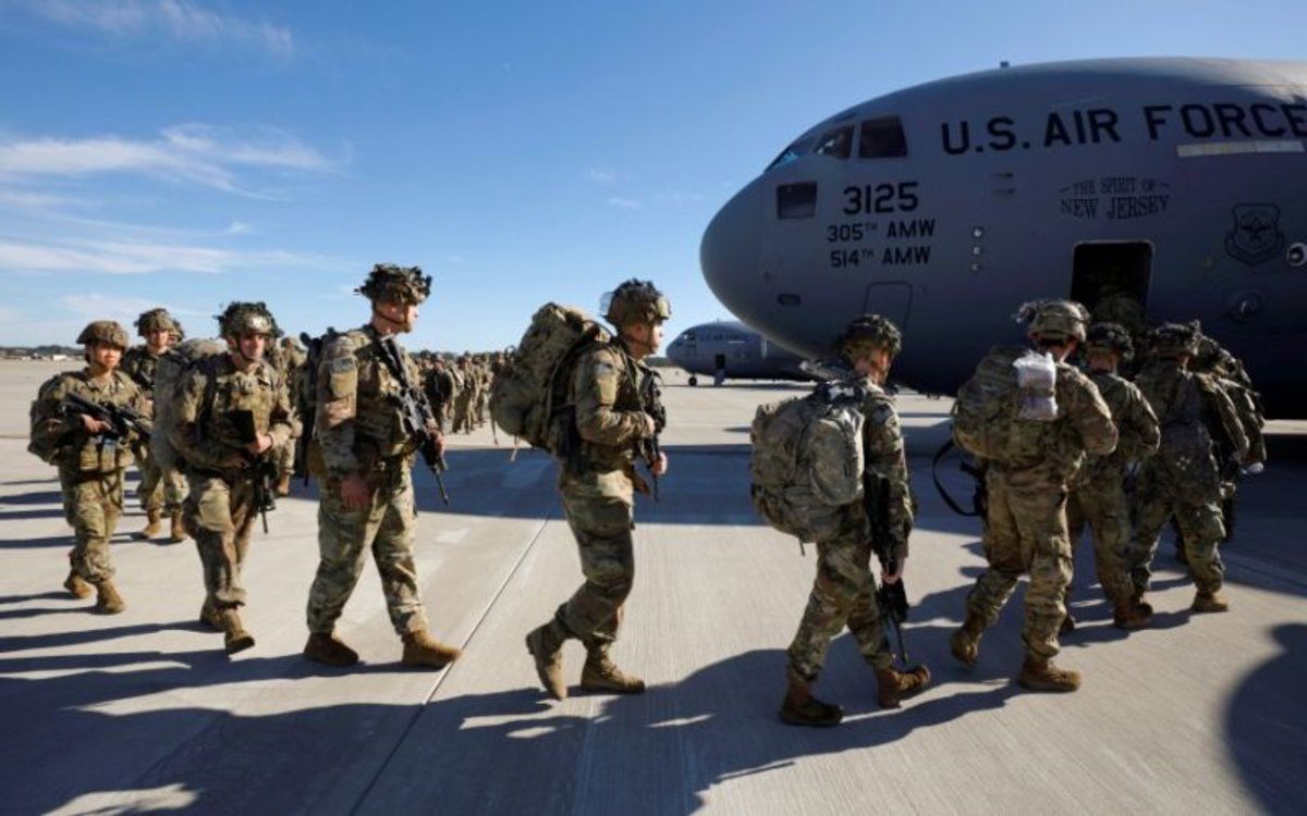 Estados Unidos enviará tres mil soldados a Europa por amenaza rusa