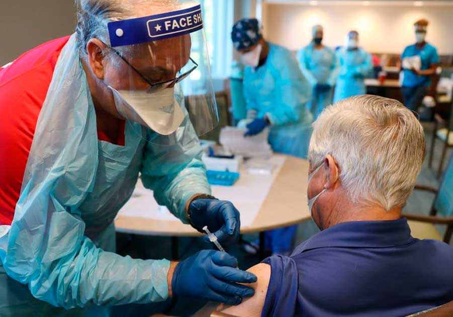 Nueva York despedirá cerca de tres mil empleados por no vacunarse