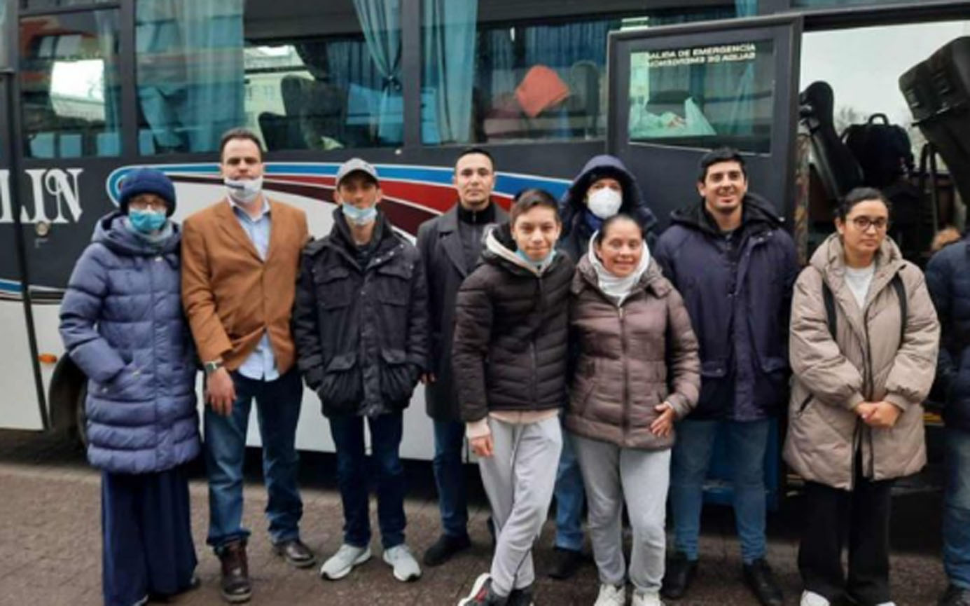 Mandan avión para mexicanos que permanecían en Ucrania