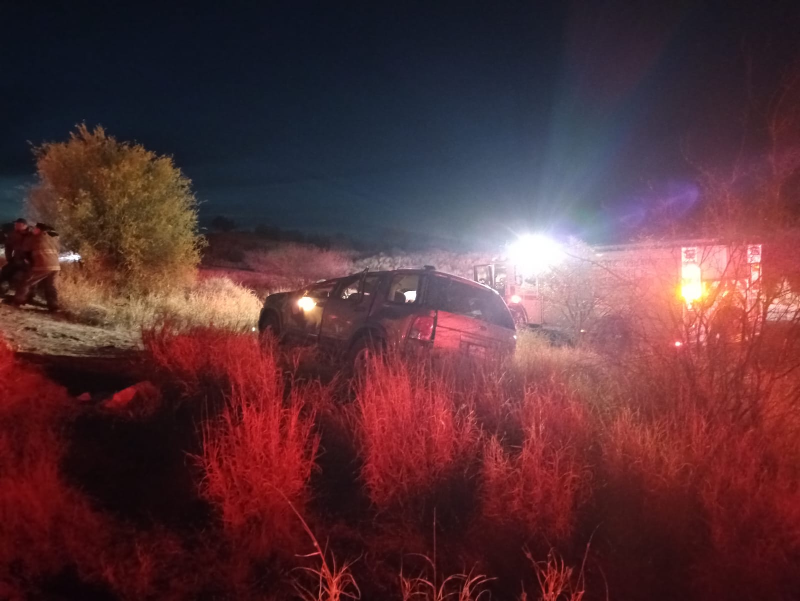 Coordina CRUM traslado de heridos en volcadura en Hermosillo