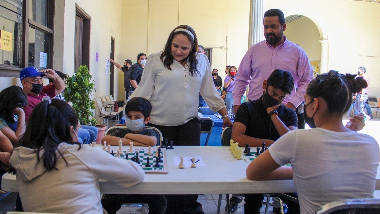 Premian a ganadores de Torneo de Ajedrez; acercarán actividades deportivas a colonias