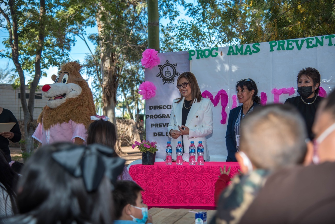 PARA FOMENTAR LA SEGURIDAD DE LAS FAMILIAS DE CAJEME, DIF EN COLABORACIÓN CON PROGRAMAS PREVENTIVOS PRESENTAN EL PROGRAMA DARE