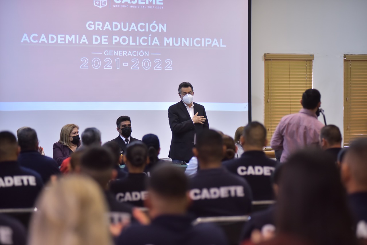 SE GRADÚAN EN CAJEME 46 NUEVOS AGENTES DE LA POLICÍA MUNICIPAL