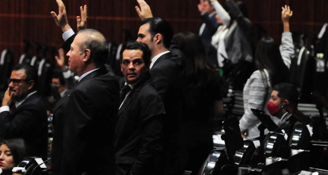 Diputados aprueban reforma que permite a bancos cobrar créditos a través de nómina de trabajadores