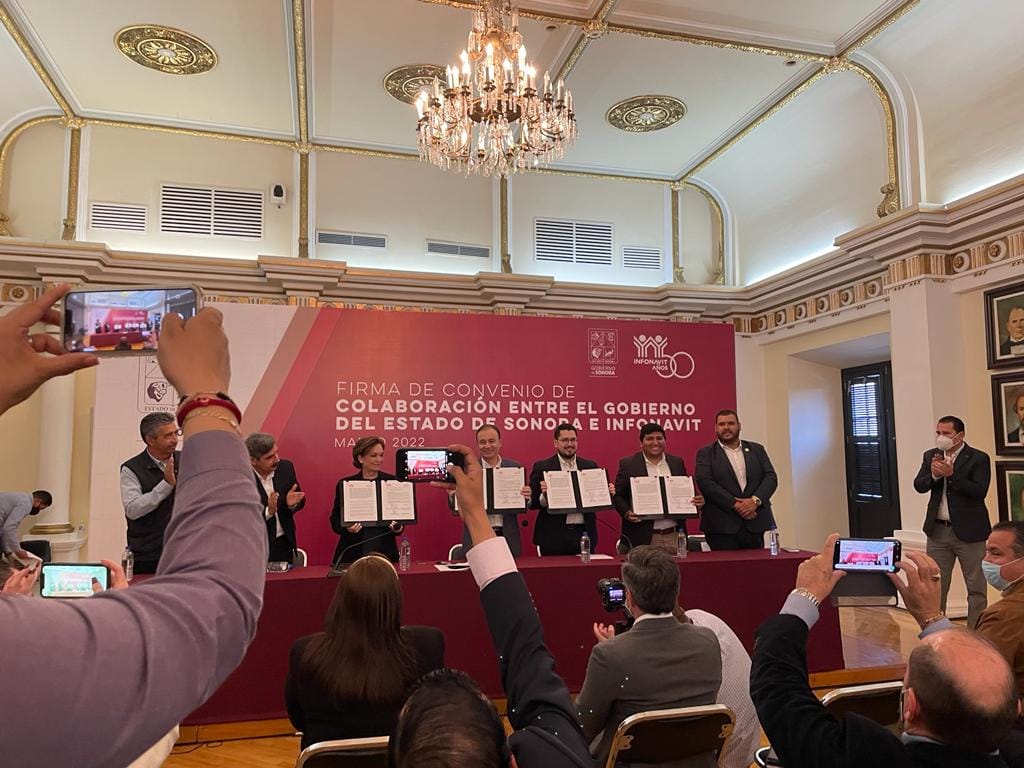 Atestigua Municipio de Navojoa firma de convenio entre el Gobierno del Estado y el INFONAVIT