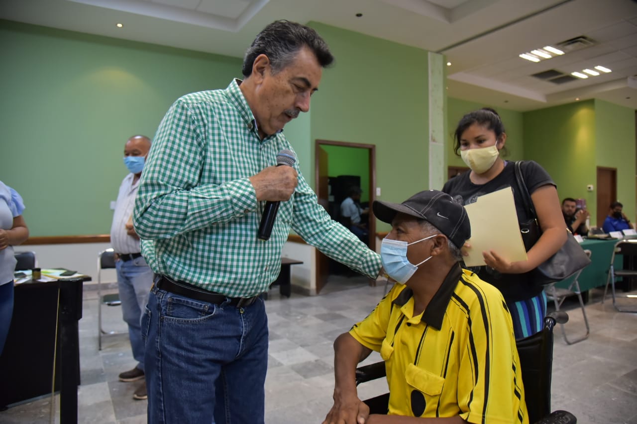 ATIENDE PRESIDENTE LAMARQUE CANO SOLICITUDES CIUDADANAS