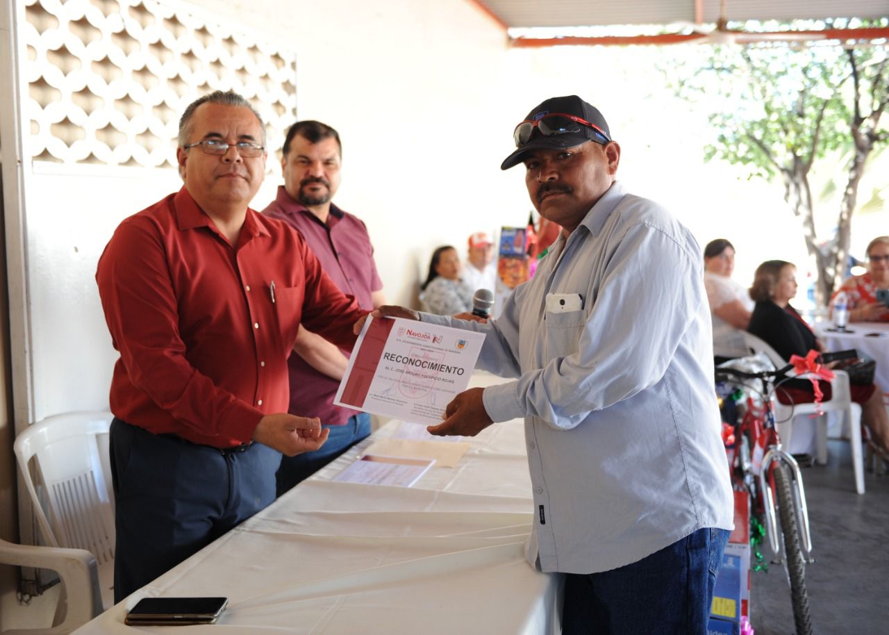 Felicita Gobierno Municipal a trabajadores sindicalizados de SITASMN con motivo del Día del Servidor Público