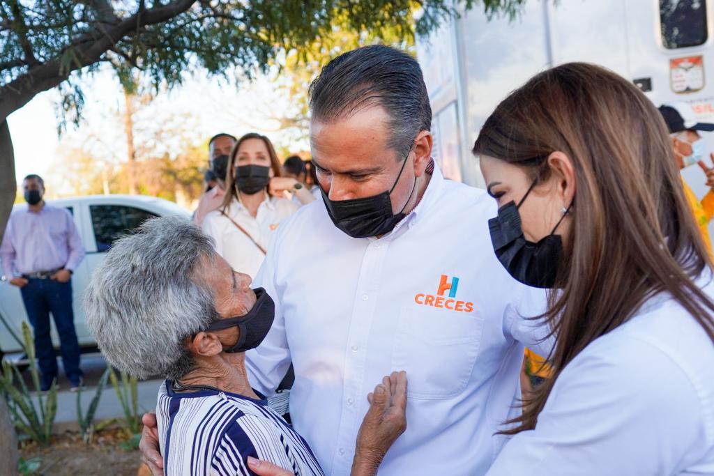 Atiende Miércoles Ciudadano a residentes de Lomas de Madrid