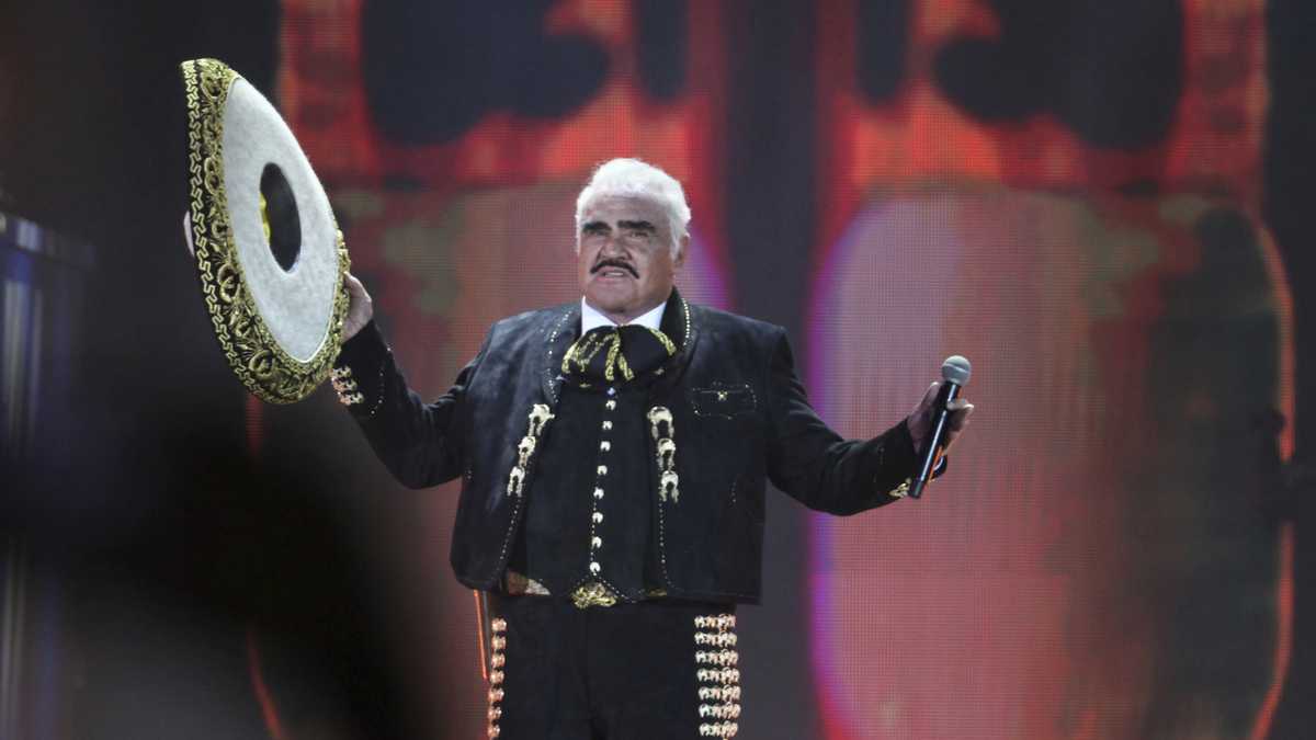 Academias de los Grammy agradecen a Vicente Fernández su legado